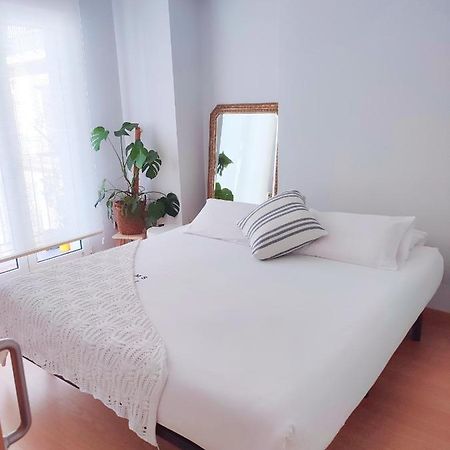 Апартаменты Centrico Apartamento Elai, Netflix, Coffee, Posibilidad Parking Сан-Себастьян Экстерьер фото