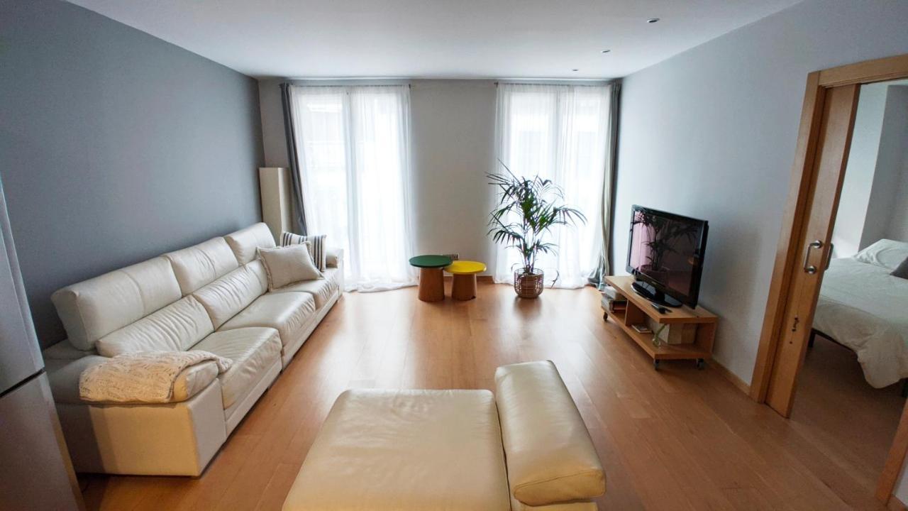 Апартаменты Centrico Apartamento Elai, Netflix, Coffee, Posibilidad Parking Сан-Себастьян Экстерьер фото