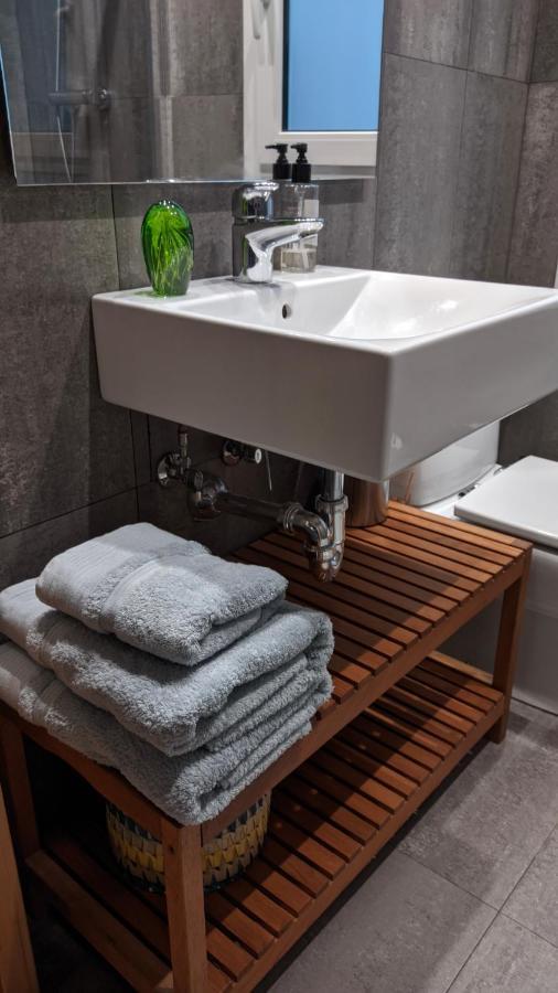 Апартаменты Centrico Apartamento Elai, Netflix, Coffee, Posibilidad Parking Сан-Себастьян Экстерьер фото