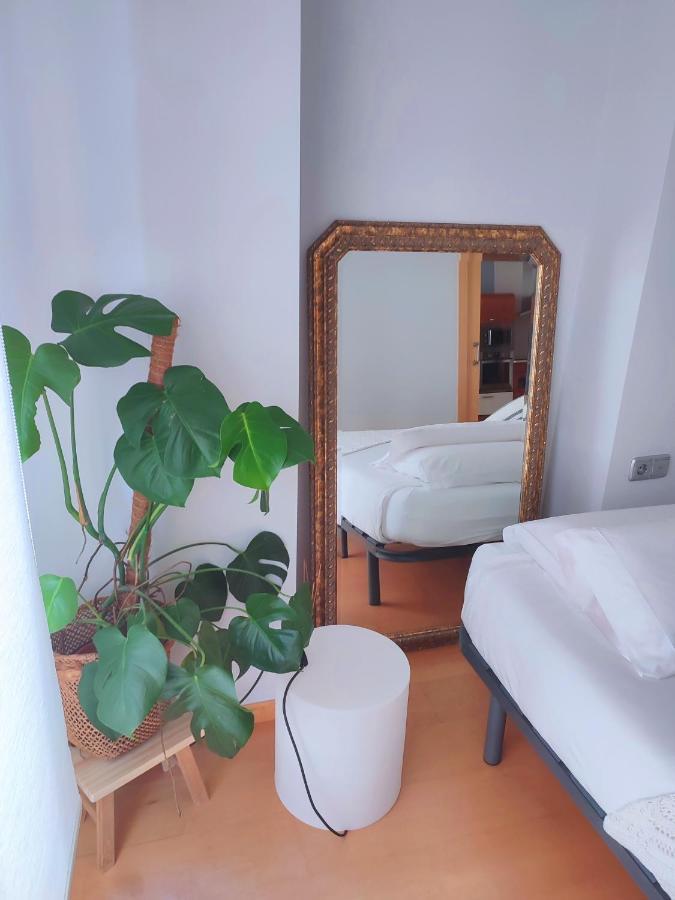 Апартаменты Centrico Apartamento Elai, Netflix, Coffee, Posibilidad Parking Сан-Себастьян Экстерьер фото