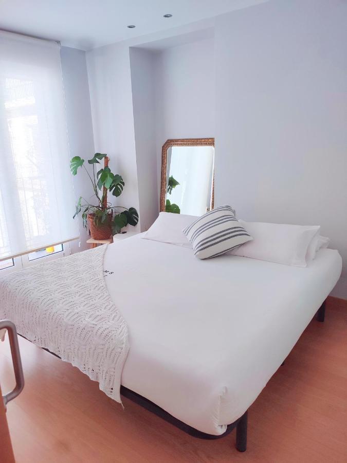 Апартаменты Centrico Apartamento Elai, Netflix, Coffee, Posibilidad Parking Сан-Себастьян Экстерьер фото